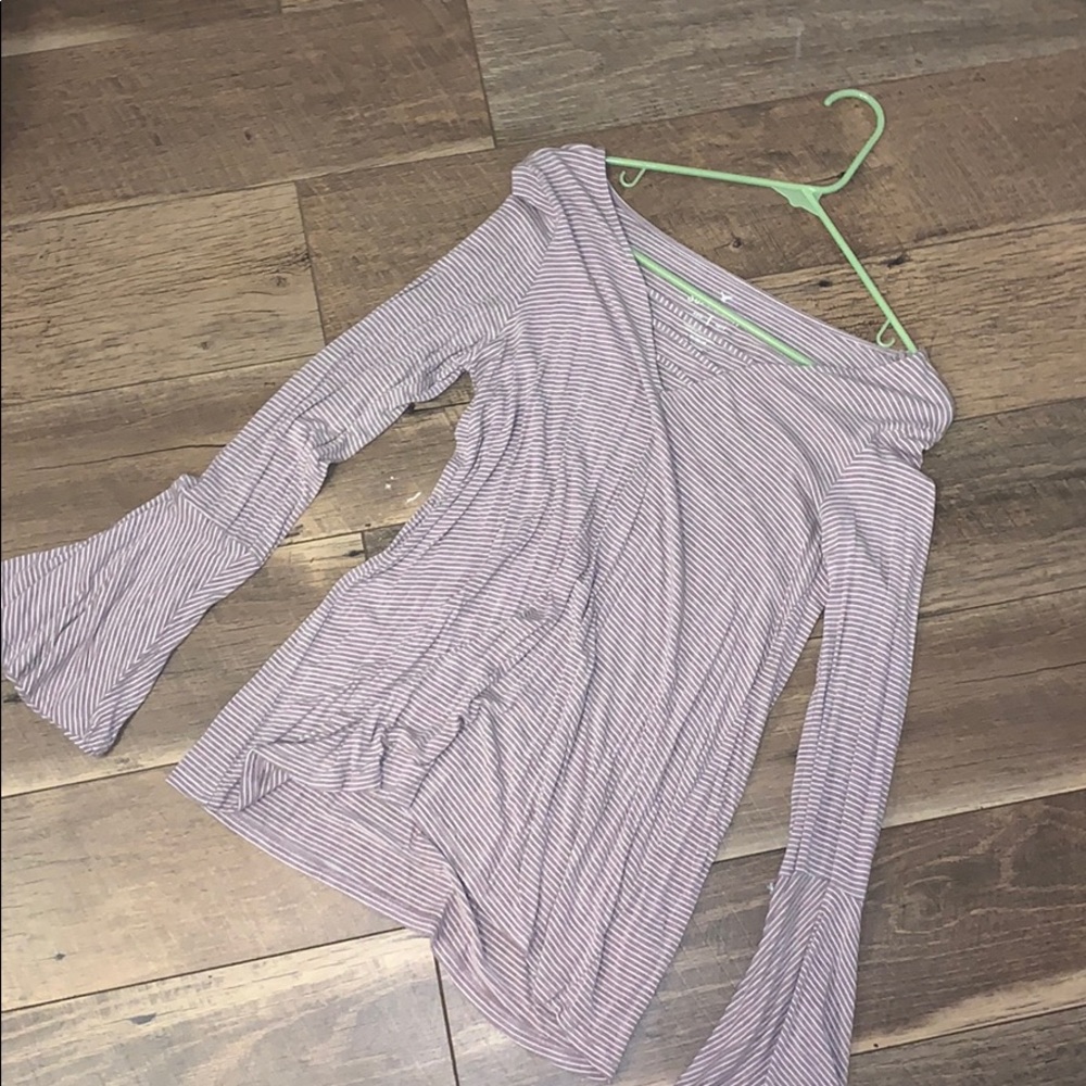 american eagle bell sleeve shirt